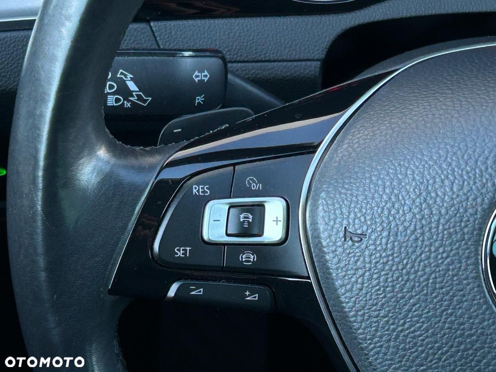 Volkswagen Passat 1.5 TSI EVO Highline DSG - 22