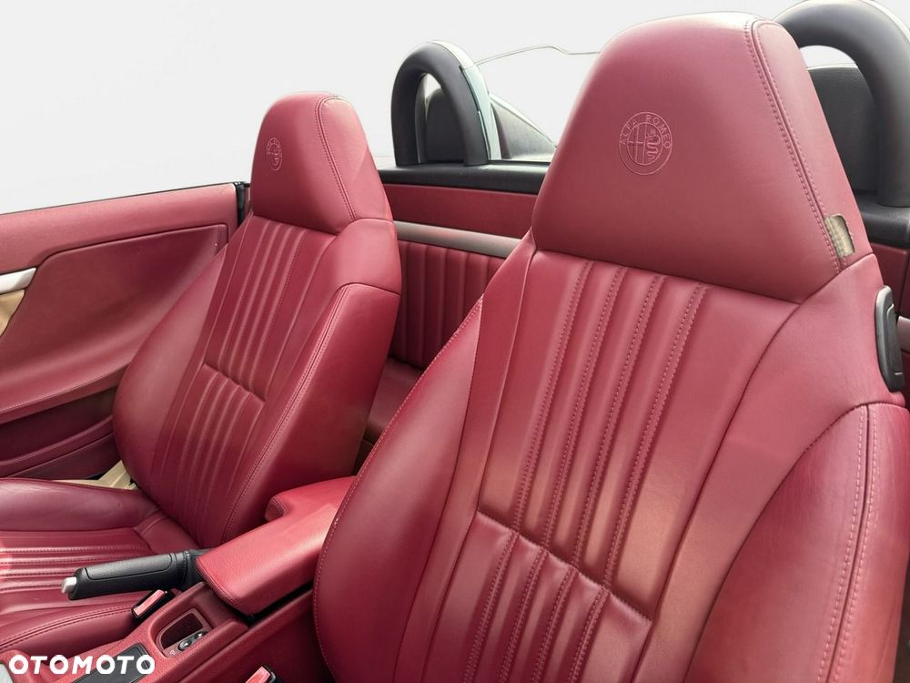 Alfa Romeo Brera 3.2 JTS V6 24V Q4 - 23