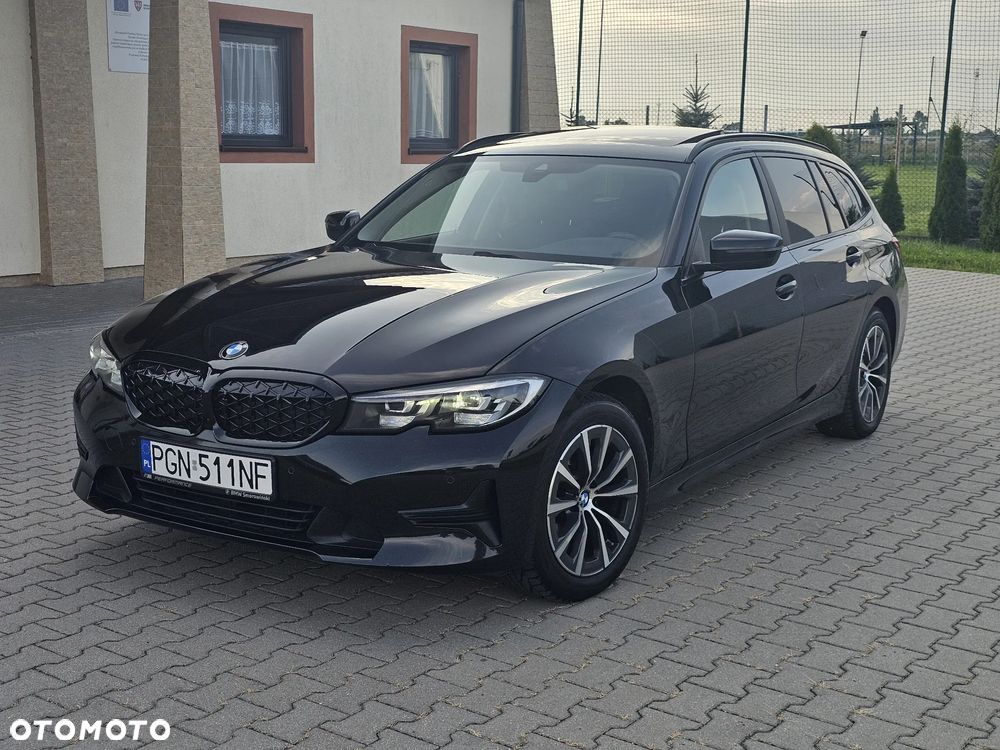 BMW Seria 3 318d Sport Line - 1