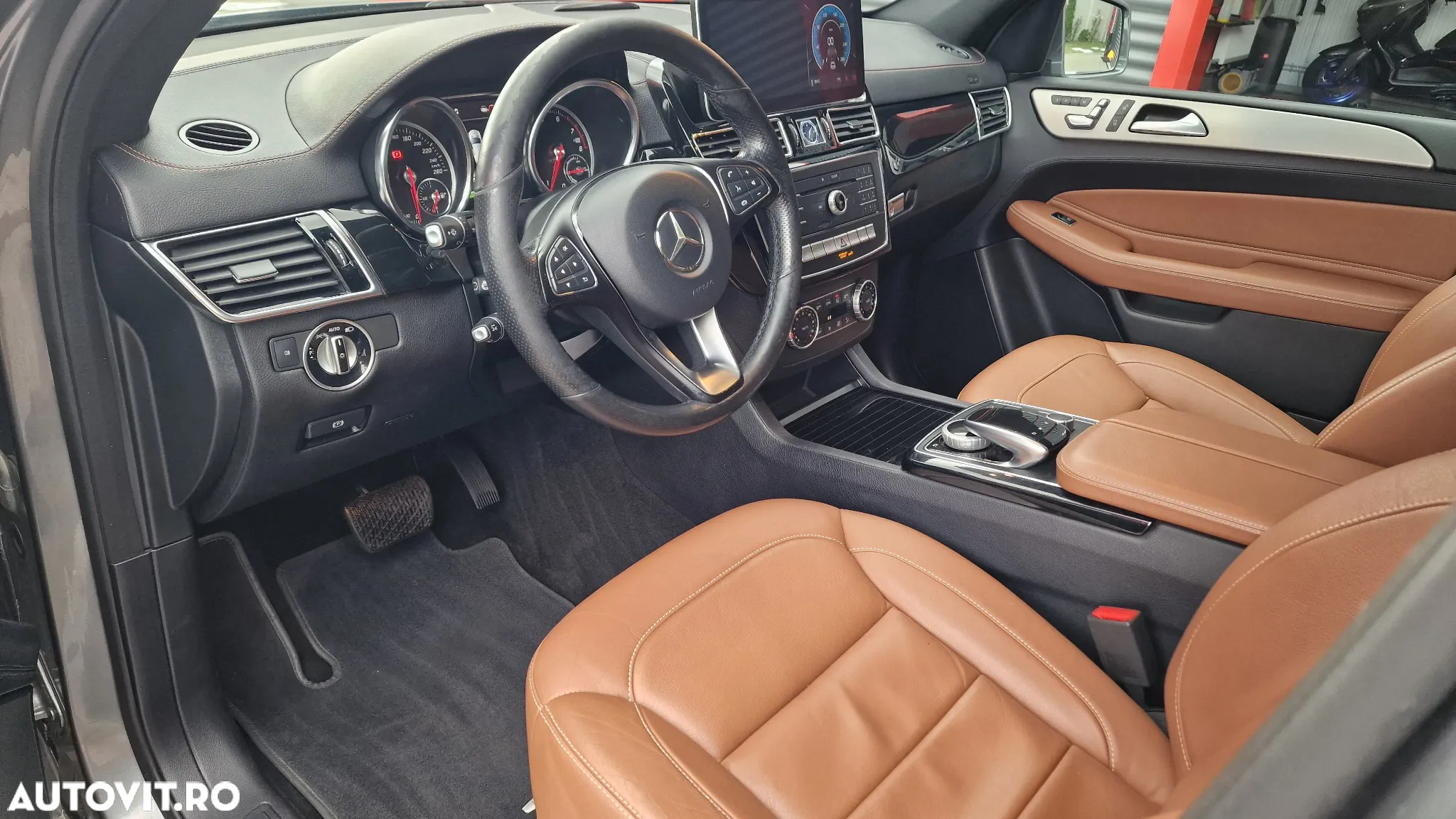 Mercedes-Benz GLE 500 e 4MATIC - 4