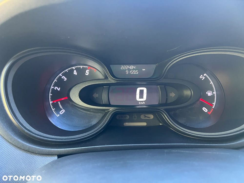 Opel Vivaro - 20