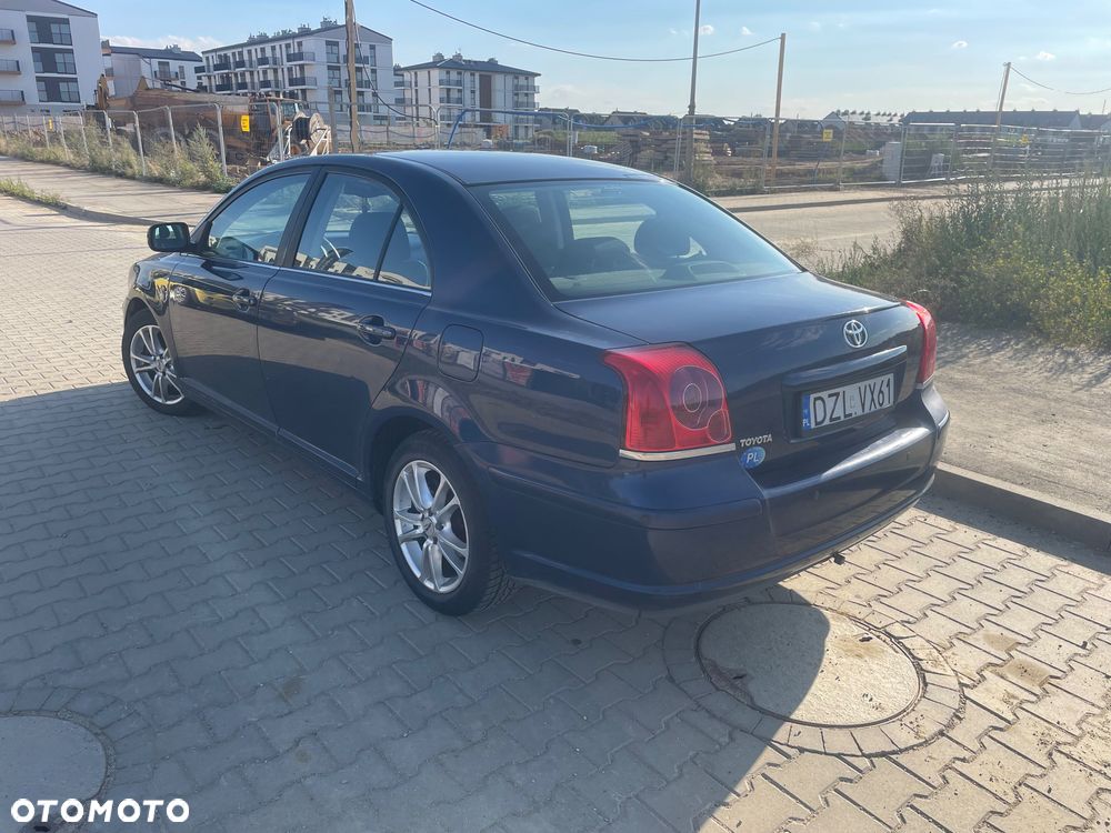 Toyota Avensis - 3