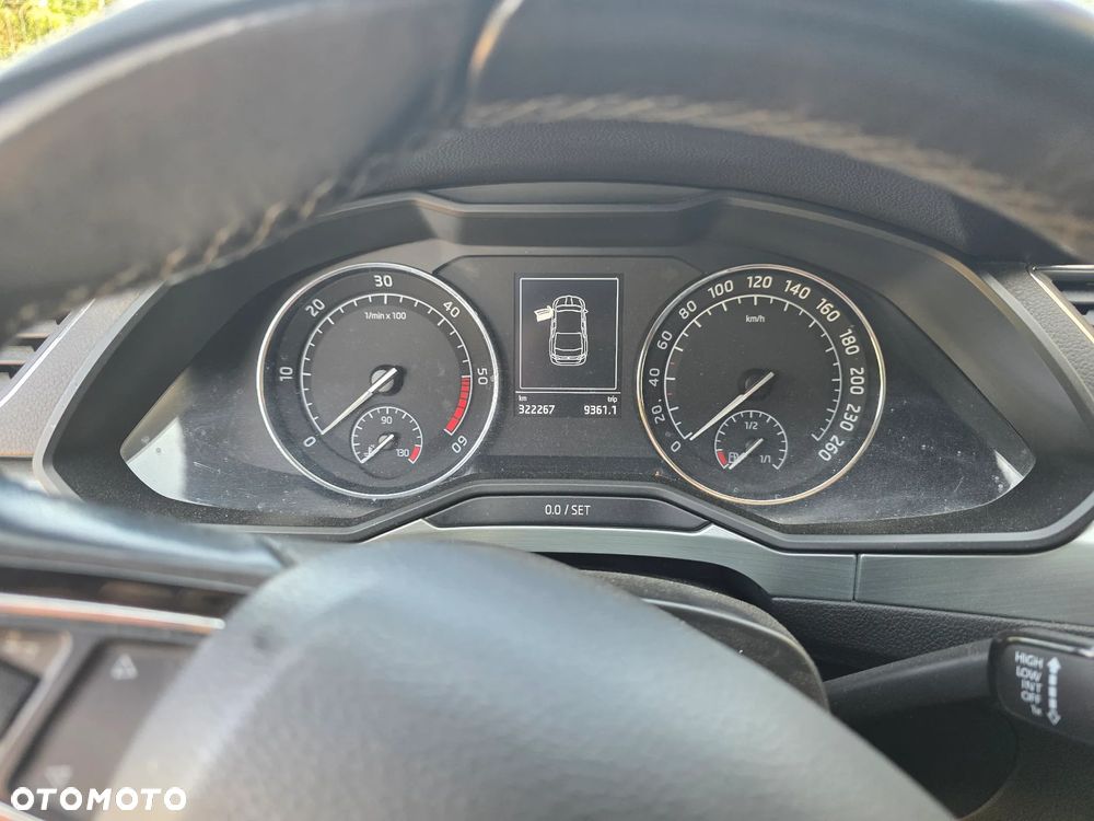 Skoda Superb 2.0 TDI 4x4 Style DSG - 7