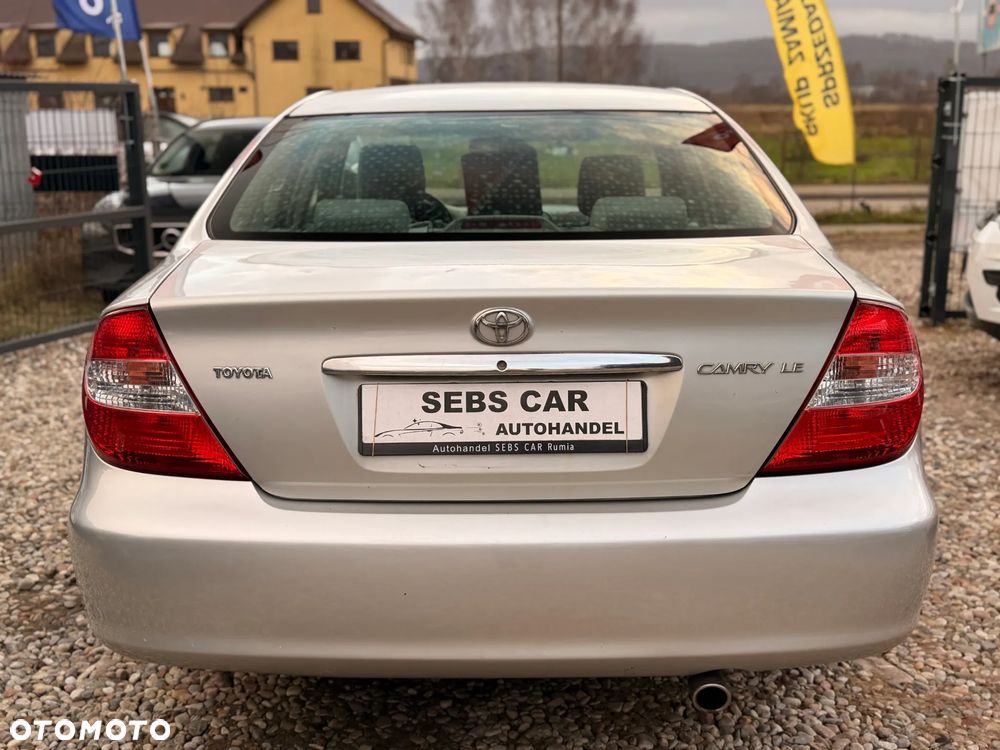Toyota Camry 2.4 VVT-i - 6
