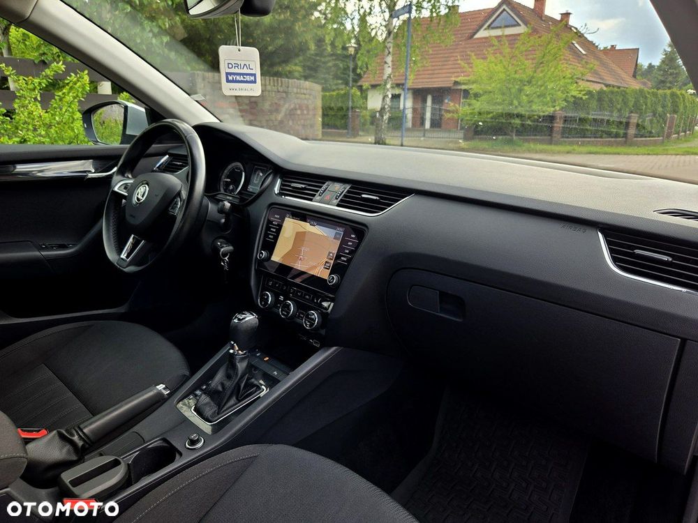 Skoda Octavia 2.0 TDI 4x4 Ambition DSG - 6