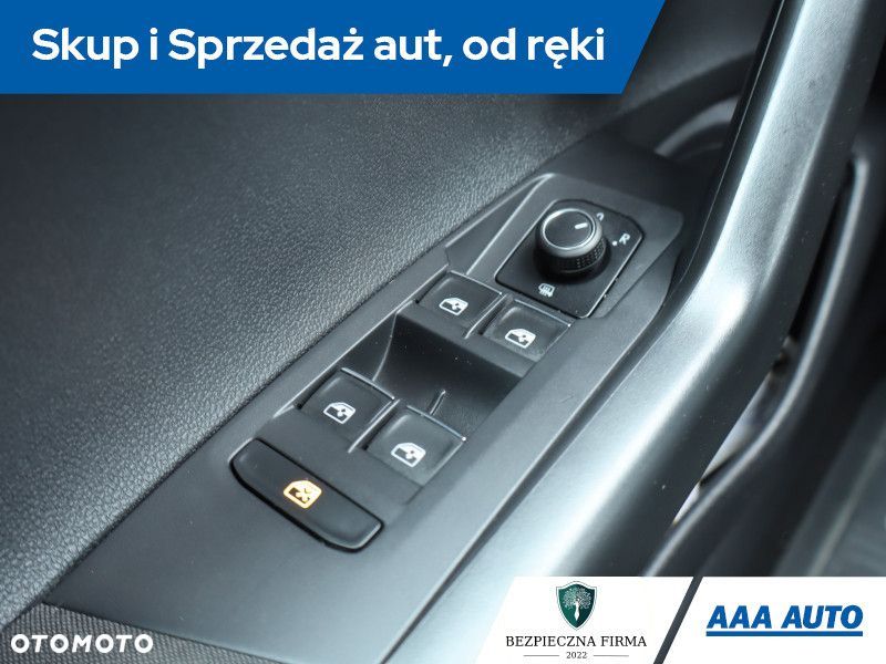 Volkswagen Polo - 15