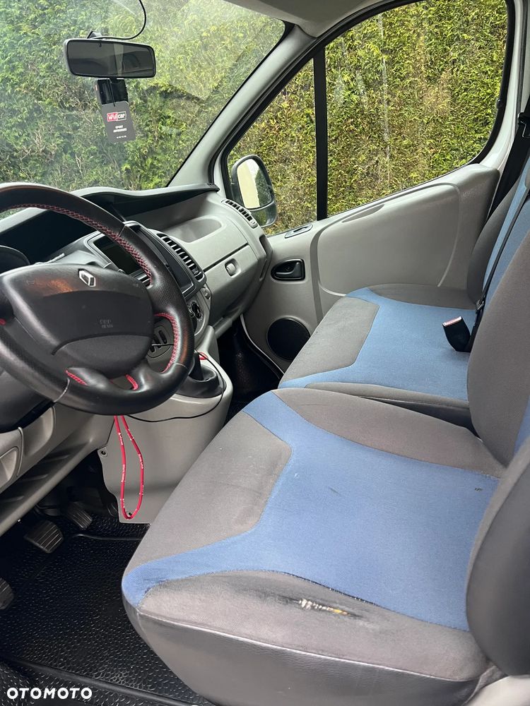 Renault trafic - 12