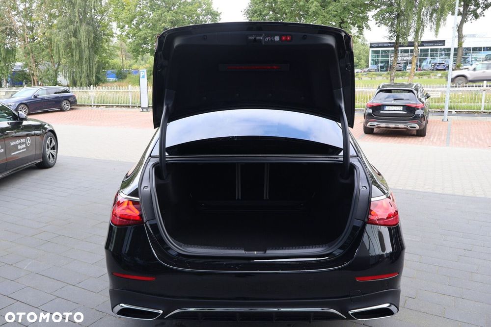 Mercedes-Benz Klasa E - 9