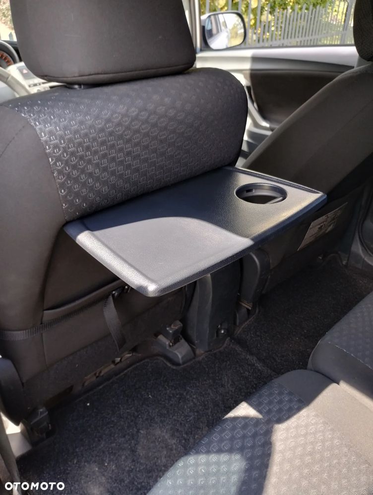 Toyota Verso 2.0 D-4D Sol - 24