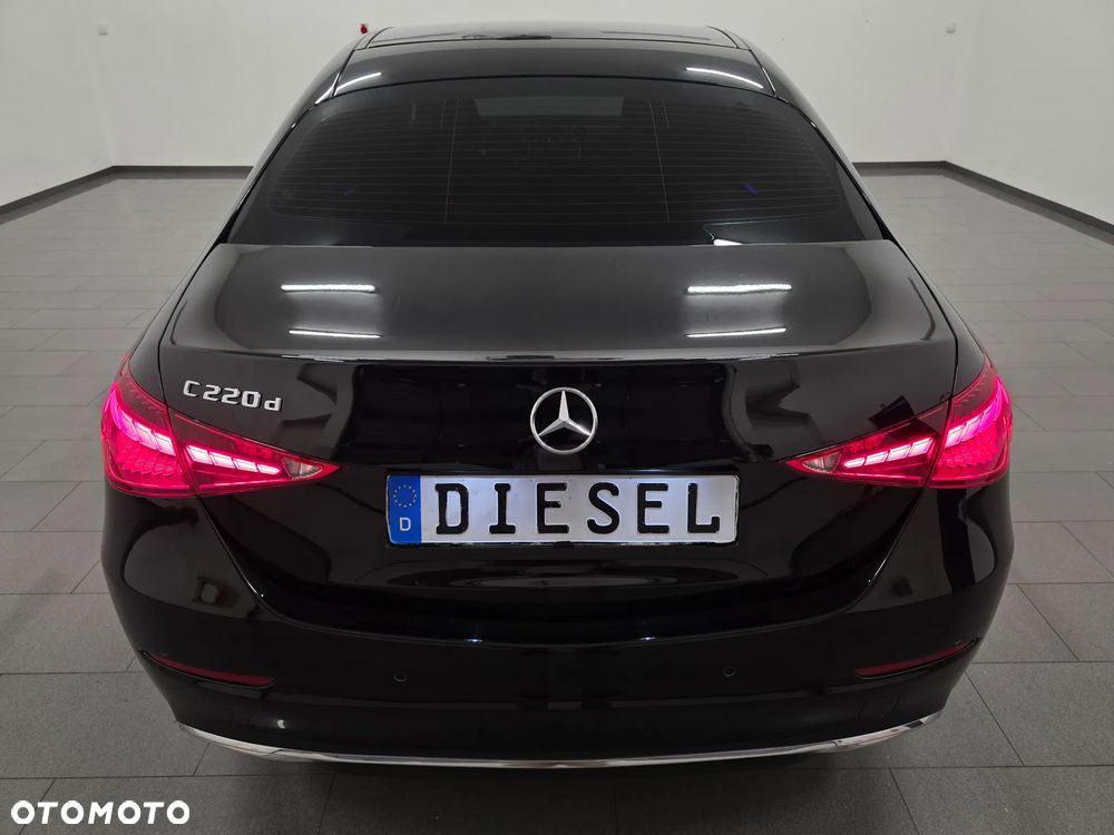 Mercedes-Benz Klasa C 220 d 9G-TRONIC - 38