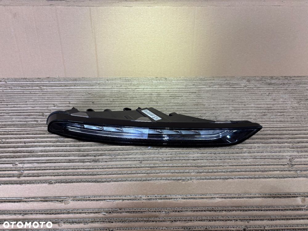 Porsche Macan Prawy led DRL 95B941182A - 1