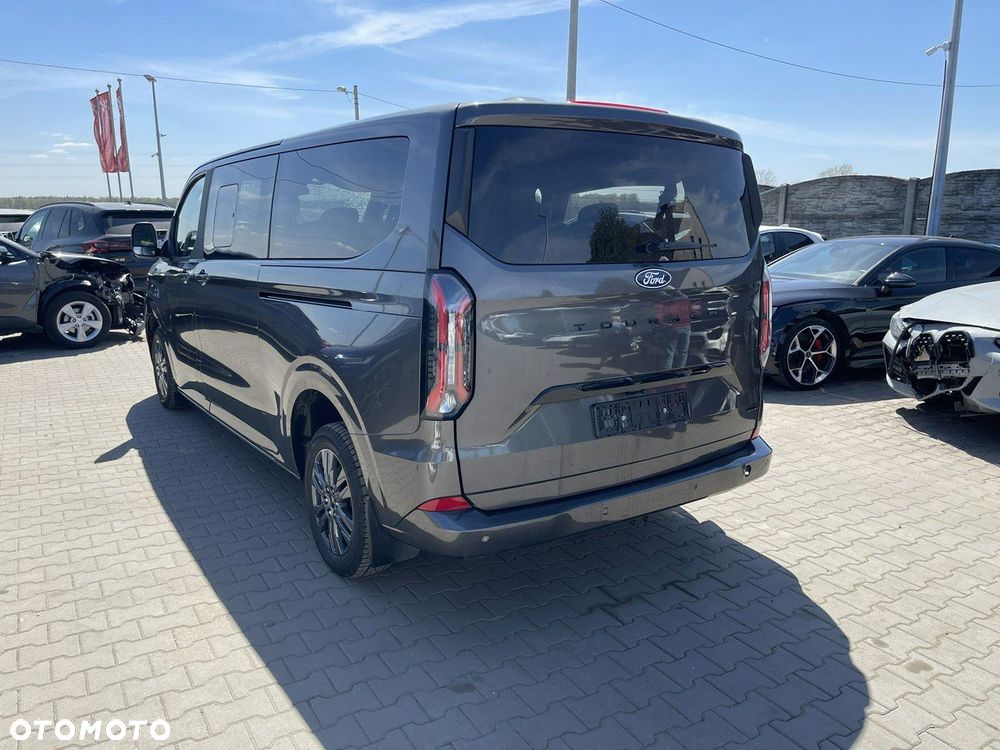 Ford Tourneo Custom L2H1 4x4 Autm TitaniumX - 2