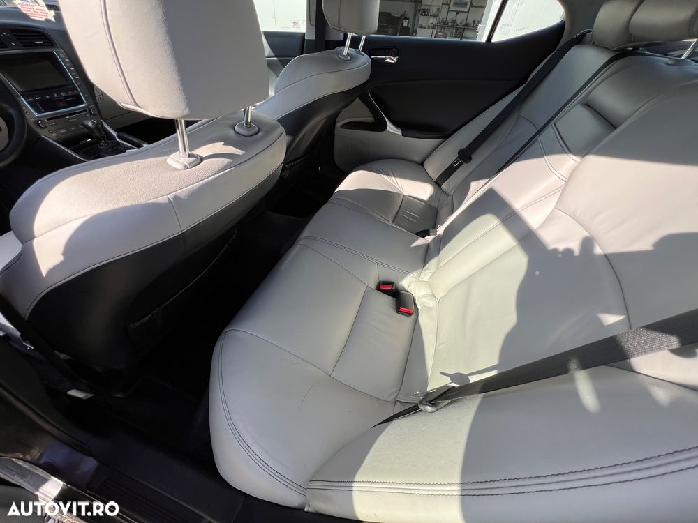 Lexus Seria IS 220d Luxury Line - 14