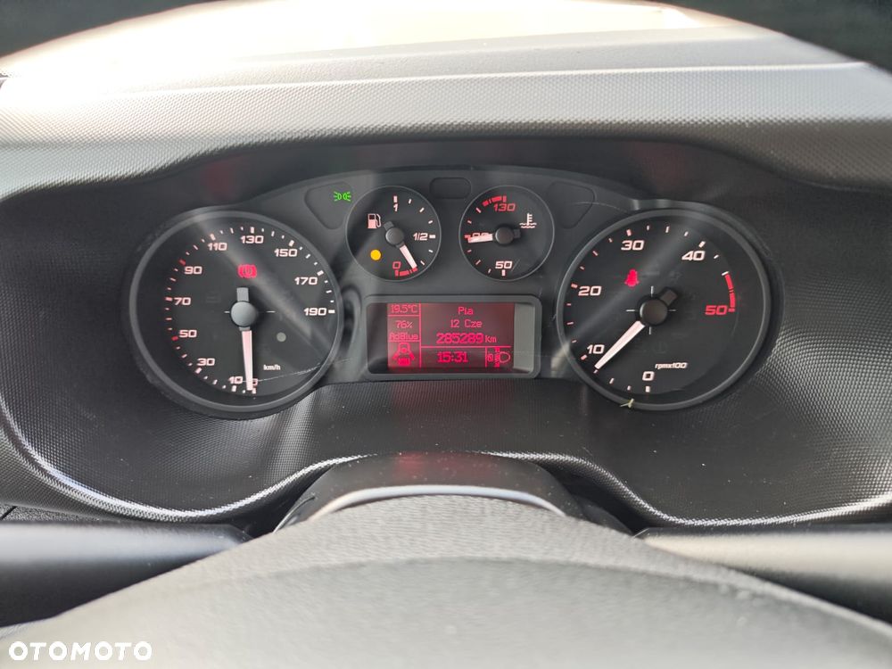 Iveco 35S18 L3H2 3.0 180KM 6-CIO OSOBOWY - 28