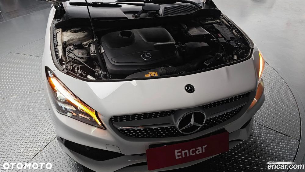 Mercedes-Benz CLA - 6
