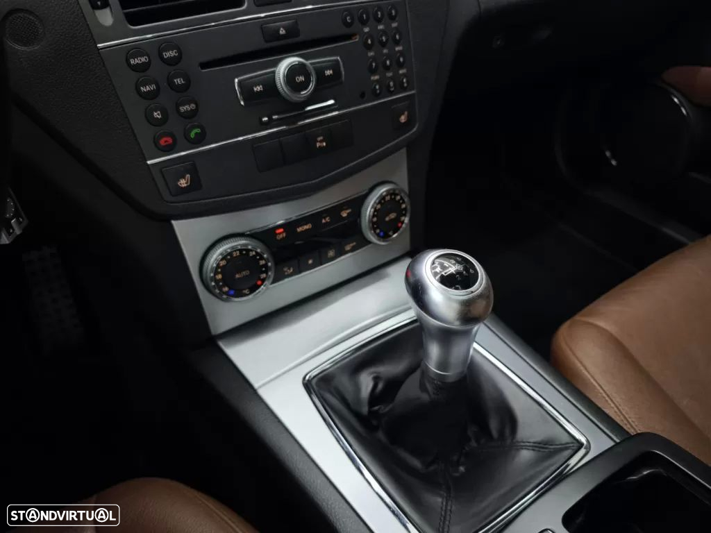 Mercedes-Benz C 220 CDi Avantgarde BlueEfficiency - 37