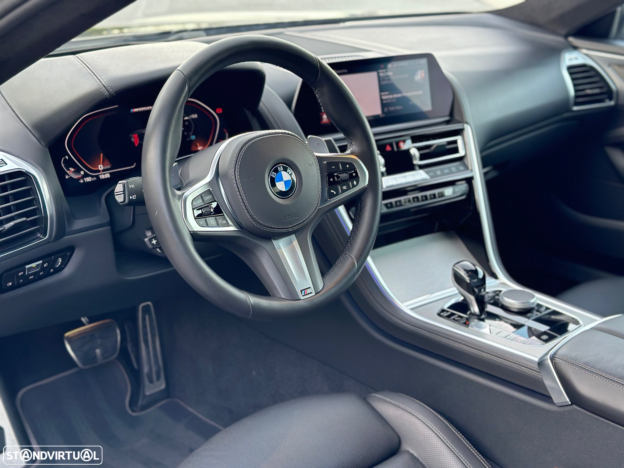 BMW M850i xDrive - 11