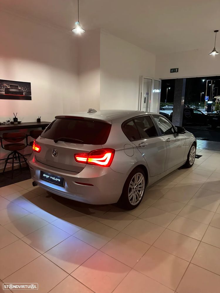 BMW 116 d Sport Line - 2