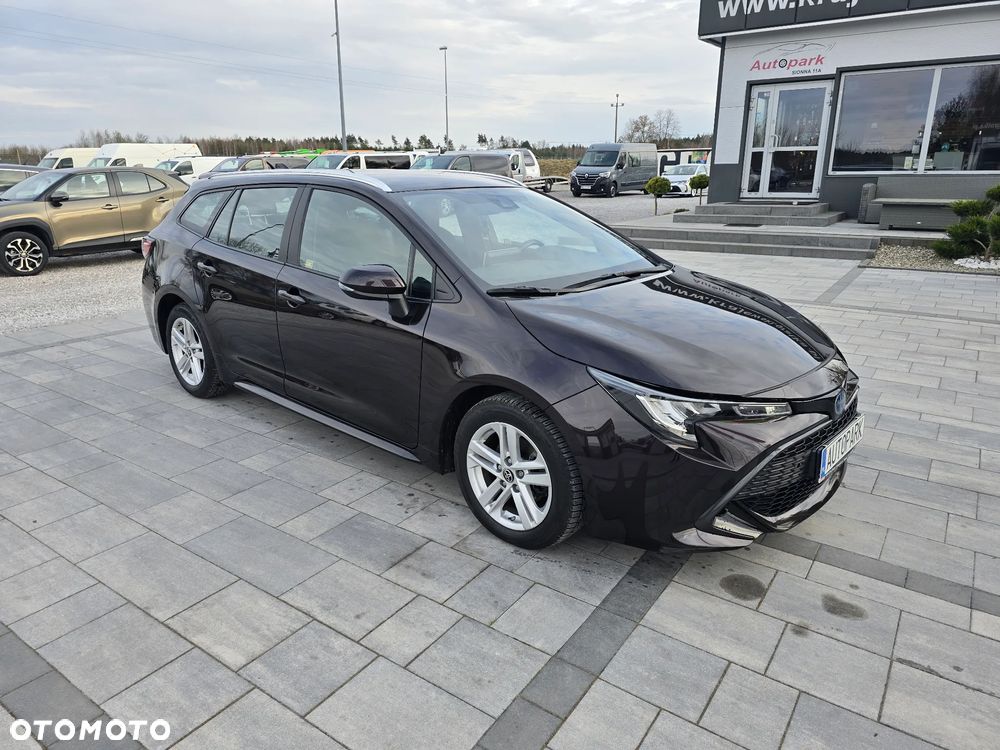 Toyota Corolla ver-1-8-hybrid-comfort - 3