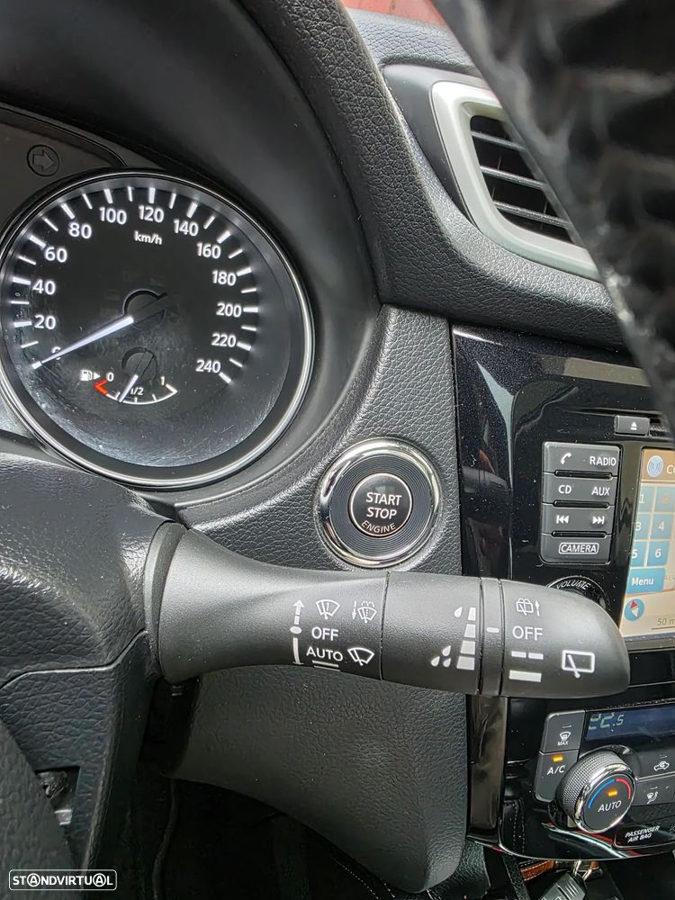 Nissan Qashqai 1.5 dCi N-Connecta 18 - 35