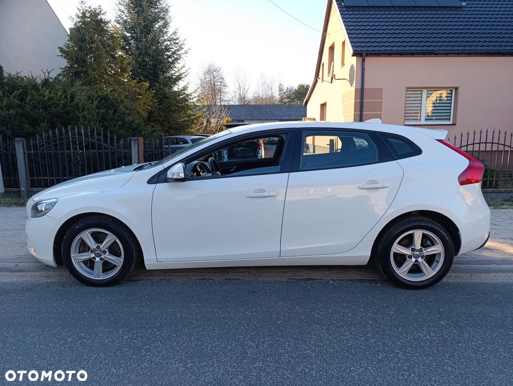 Volvo V40 D3 You - 21