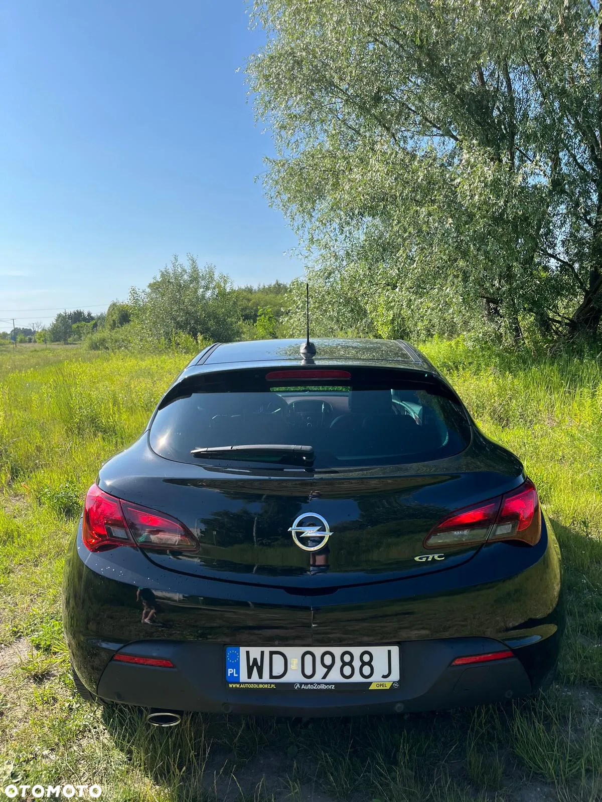 Opel Astra IV GTC 1.4 T Sport - 14