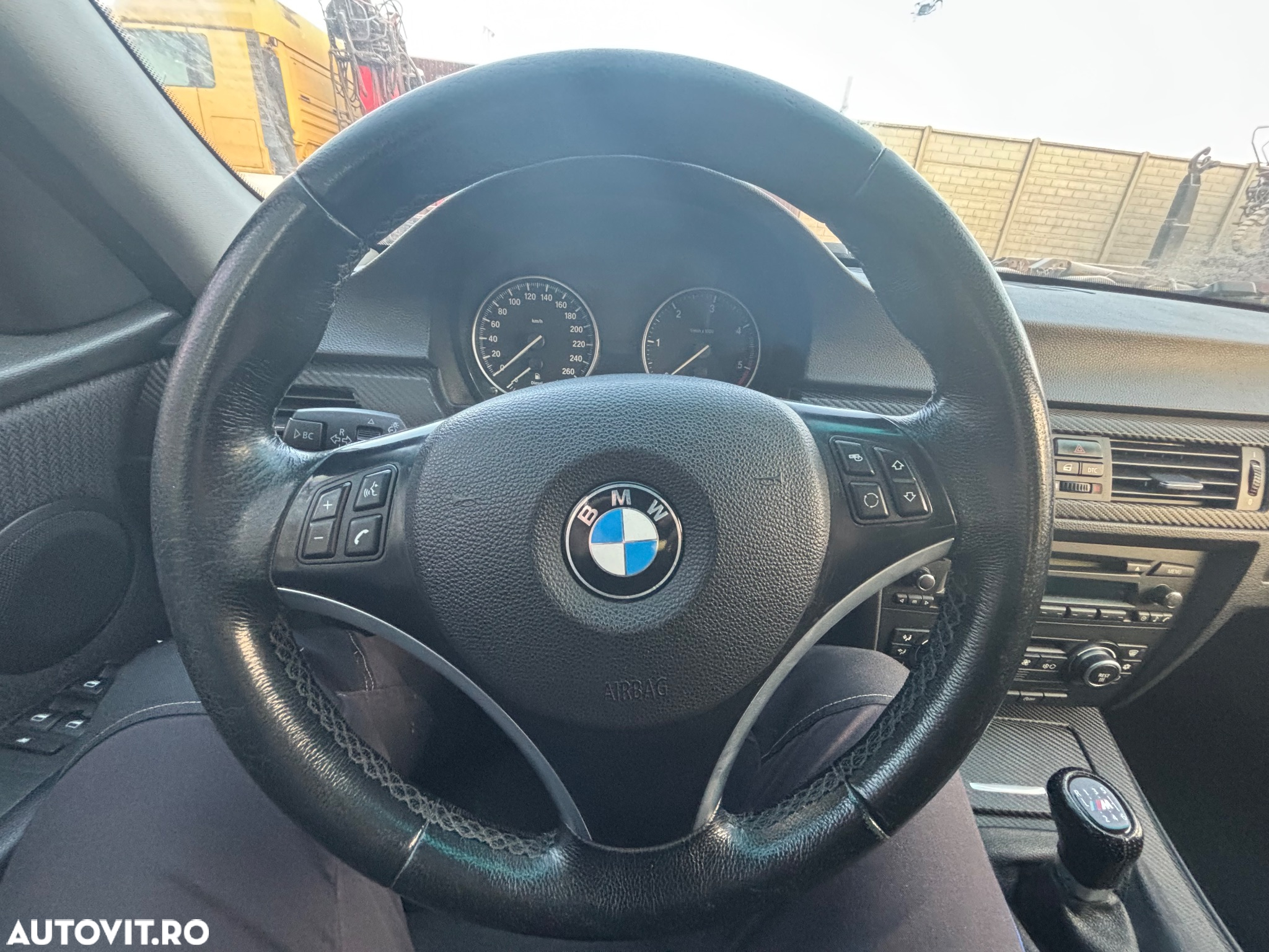 BMW Seria 3 318d - 21