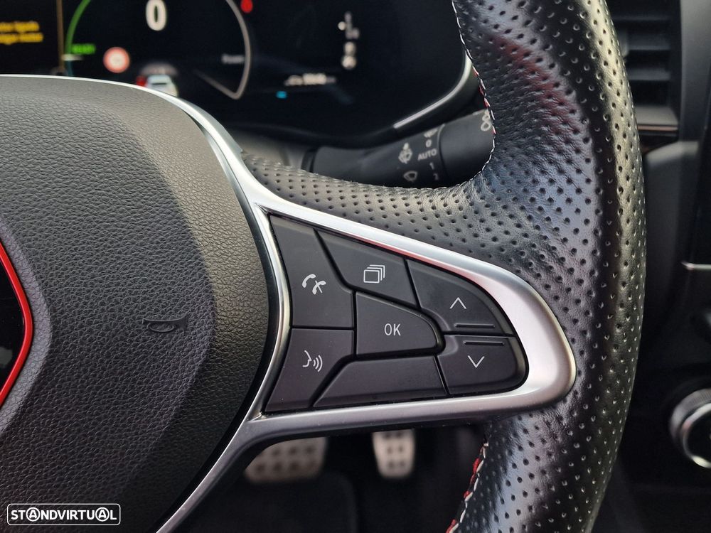 Renault Arkana 1.6 E-Tech R.S.Line - 26