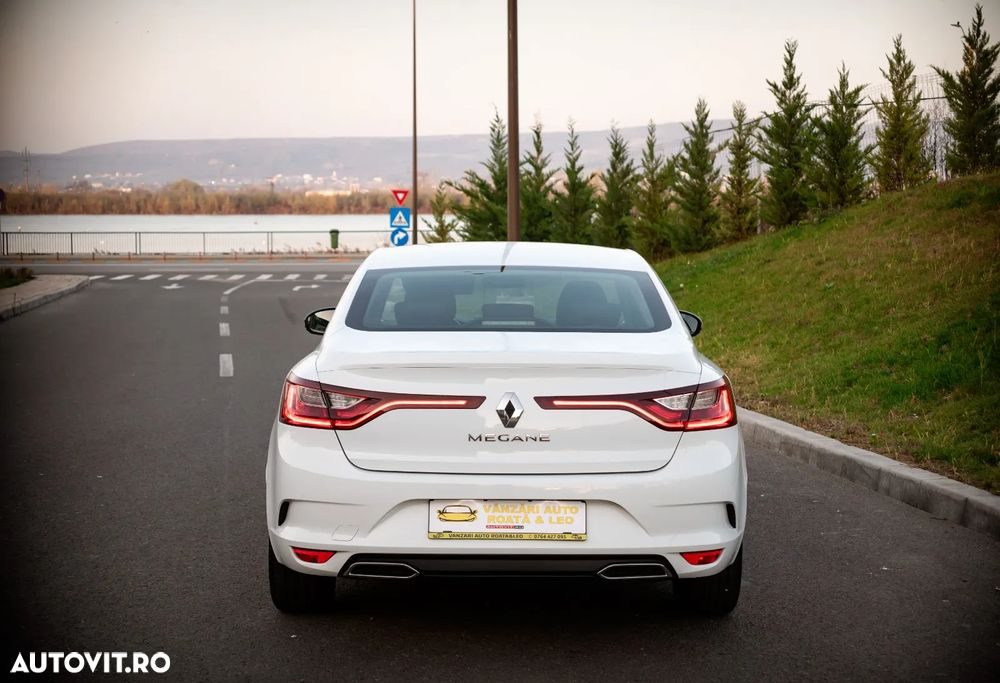 Renault Megane TCE 114 GPF Zen - 8