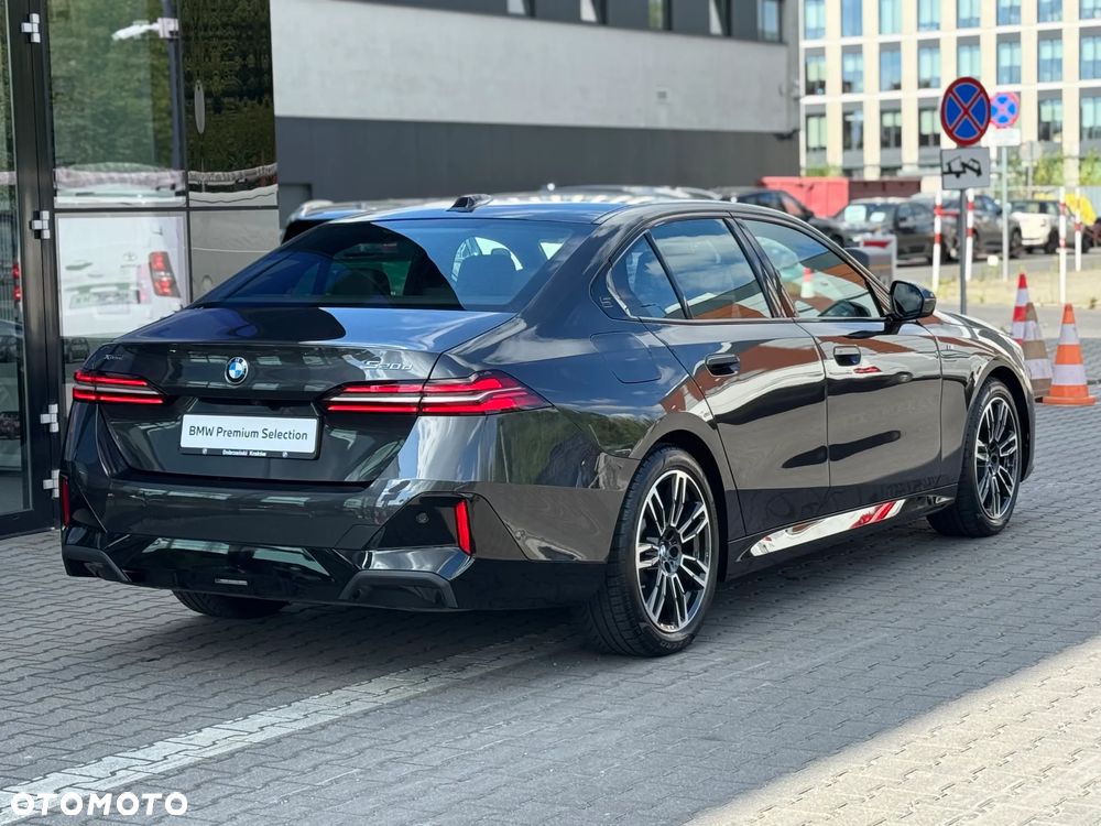 BMW Seria 5 520d xDrive mHEV M Sport - 21