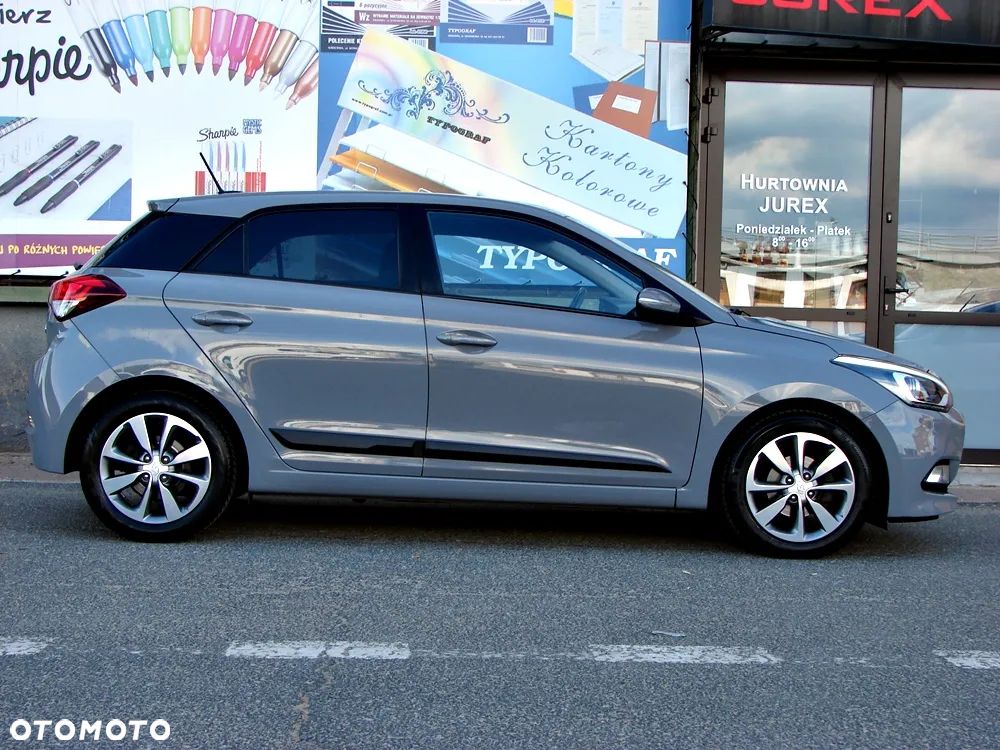 Hyundai i20 blue 1.2 YES!+ - 12