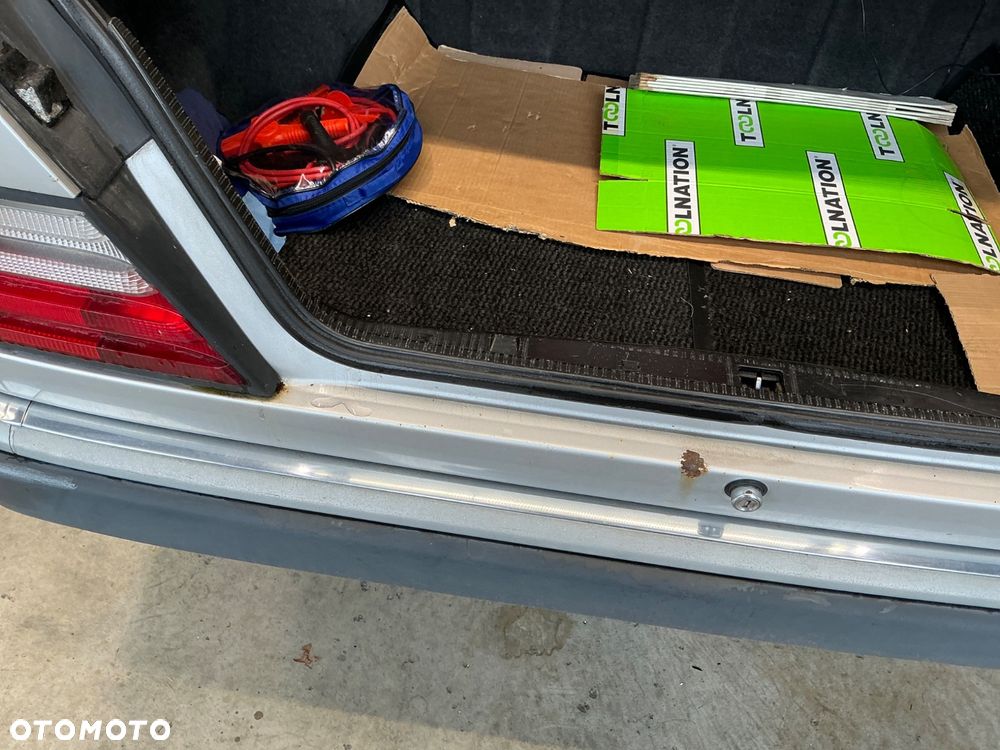 Mercedes-Benz W124 (1984-1993) - 23