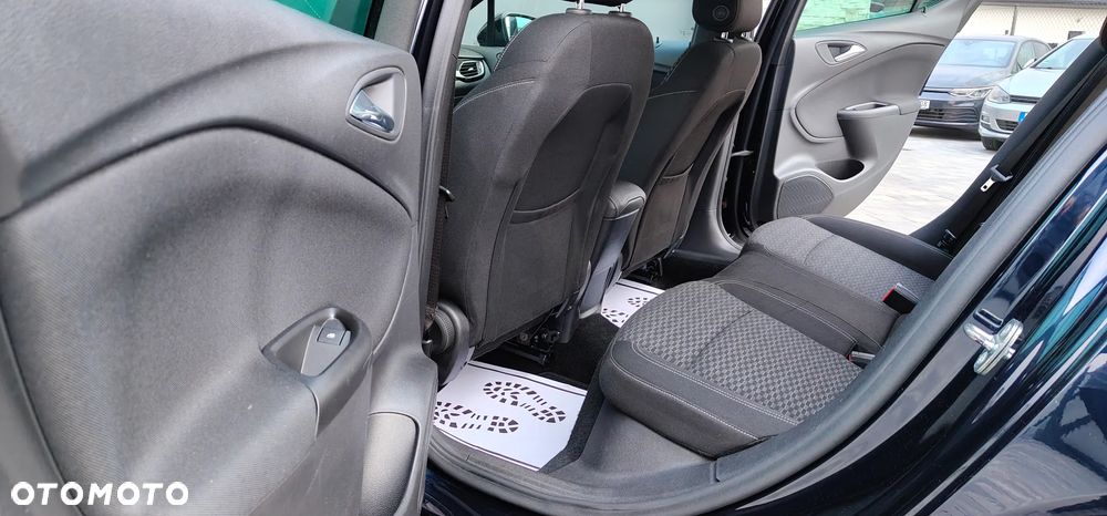 Opel Astra 1.4 Turbo Innovation - 32