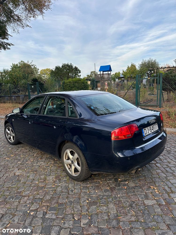 Audi A4 Limousine 1.6 - 4