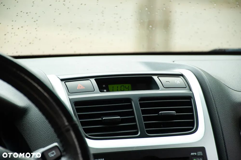 Kia Sportage 2.0 Expedition - 29