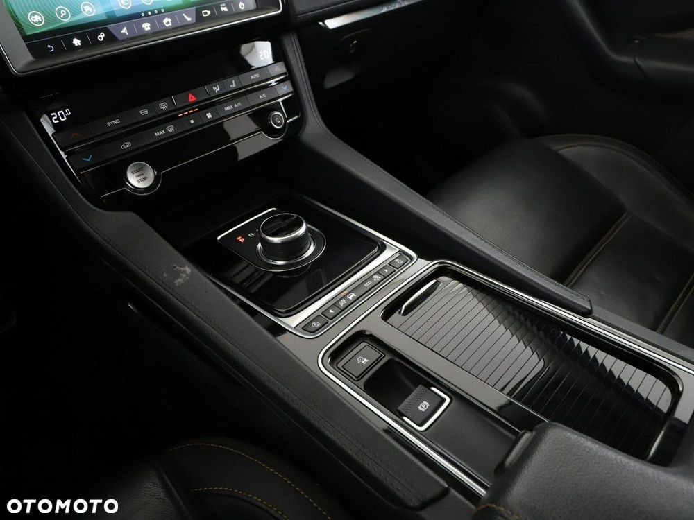 Jaguar F-Pace 20d AWD Prestige - 30