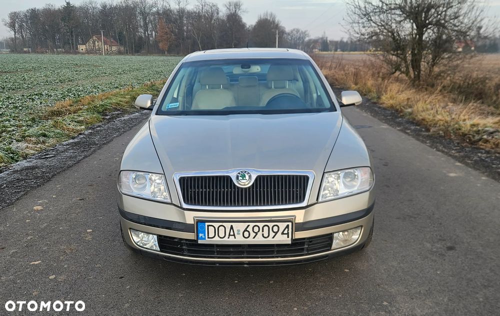 Skoda Octavia 2.0 FSI Automatik Laurin & Klement - 3