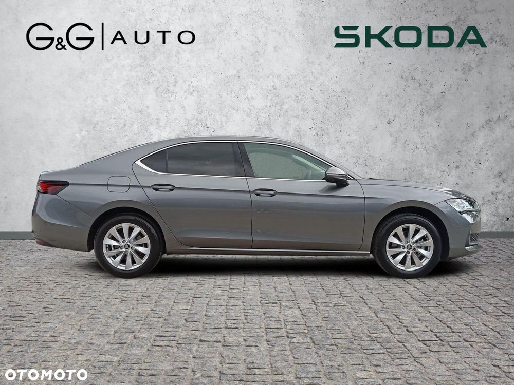 Skoda Superb 2.0 TDI SCR Edition 130 DSG - 8