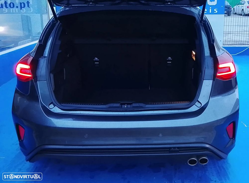 Ford Focus 1.0 EcoBoost MHEV ST-Line - 19