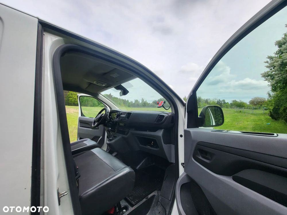 Opel Vivaro - 11