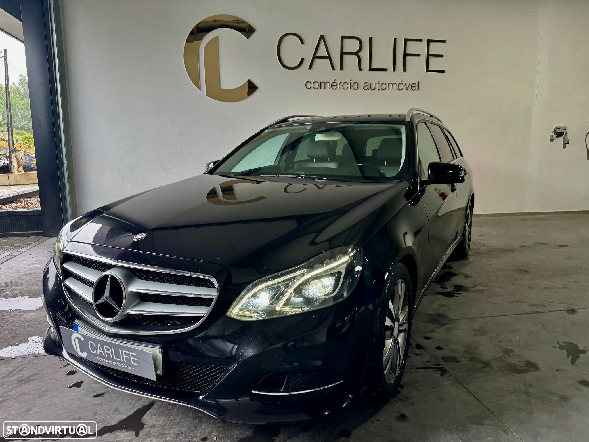 Mercedes-Benz E 220 BlueTEC Avantgarde Auto. - 1