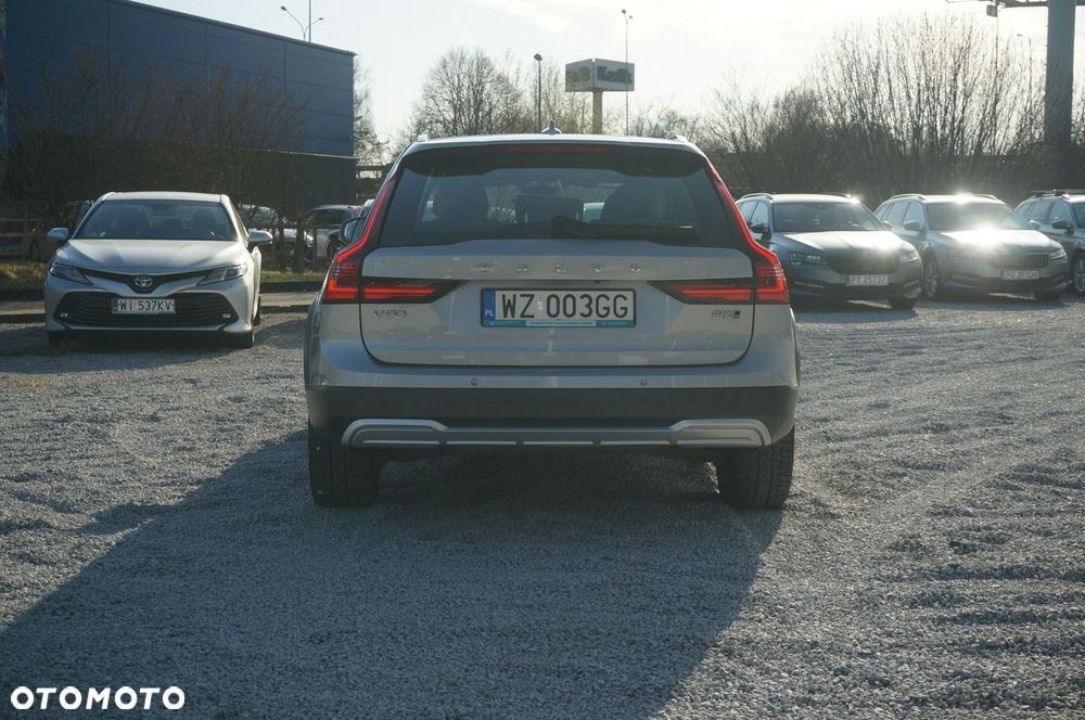 Volvo V90 Cross Country B5 D AWD Ultimate - 8