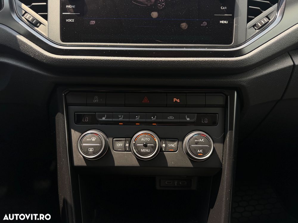 Volkswagen T-Roc - 21