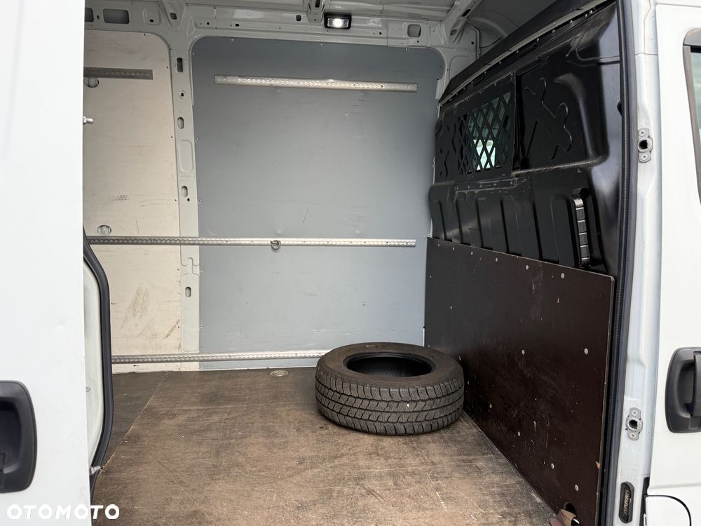 Iveco 2021/Daily 35-180VP/ 3.0 180KM/Poduszki/furgon Maxi/PDC/Radio DAB/Tempomat/hak 3,5T - 11