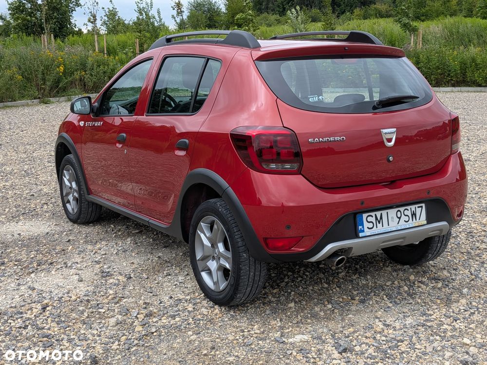 Dacia Sandero 0.9 TCe Laureate S&S EU6 - 10
