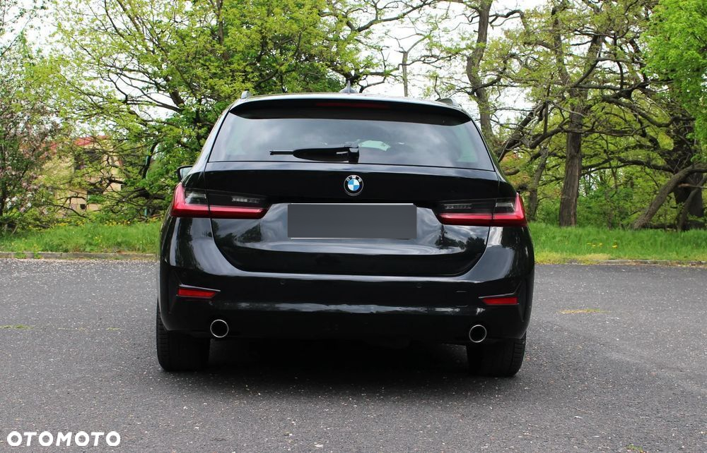 BMW Seria 3 318d Touring Advantage - 6