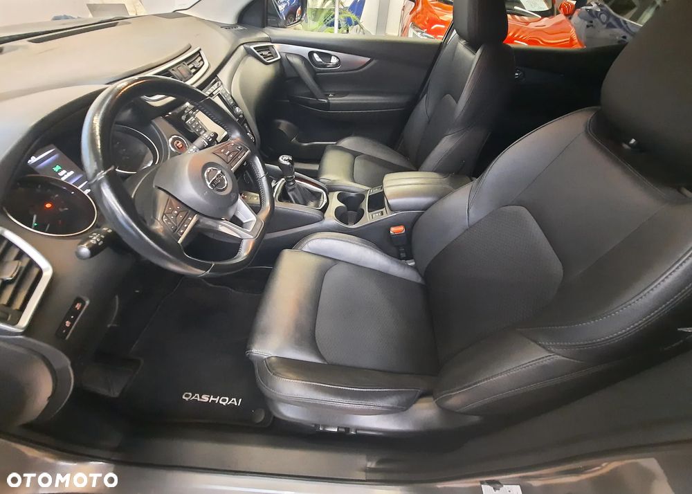 Nissan Qashqai 1.3 DIG-T Tekna - 11