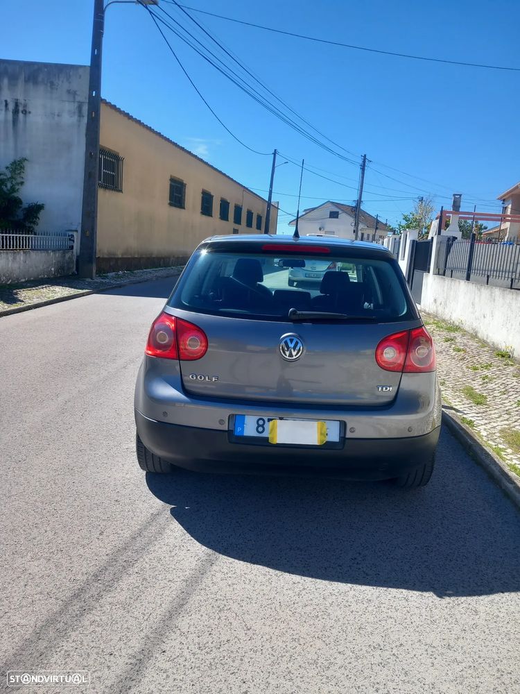 VW Golf 1.9 TDi 6V 4M Confortline - 7