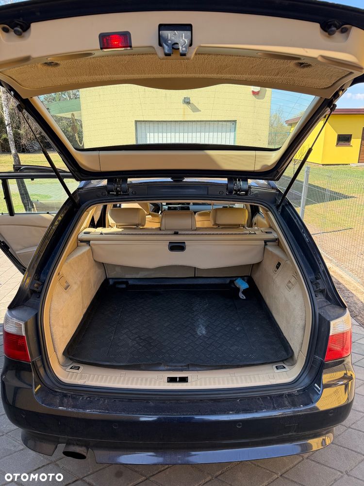 BMW Seria 5 520d - 14