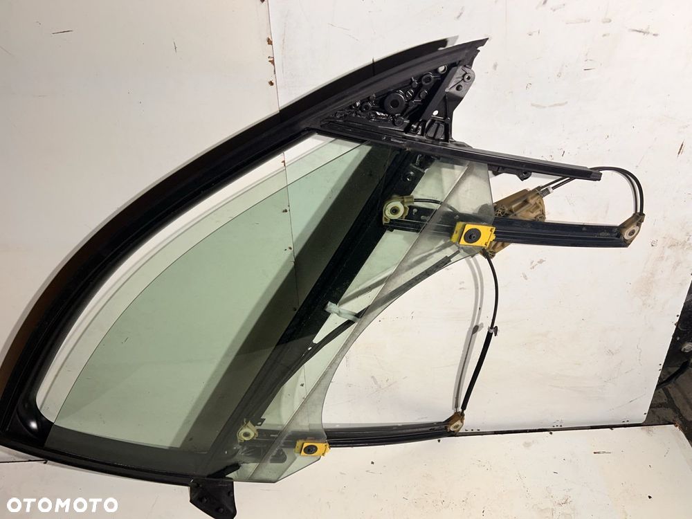 Szyba ramka mechanizm podnoszenia szyby Prawy przód Audi A6 C6 - 1